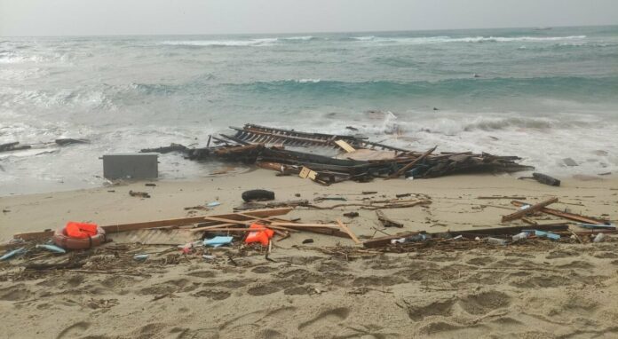 Crotone Naufragio Migranti