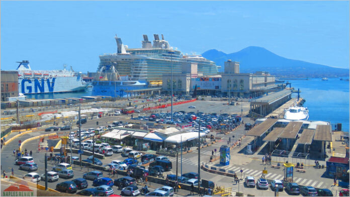 Napoli Turista Violentato Nave Crociera