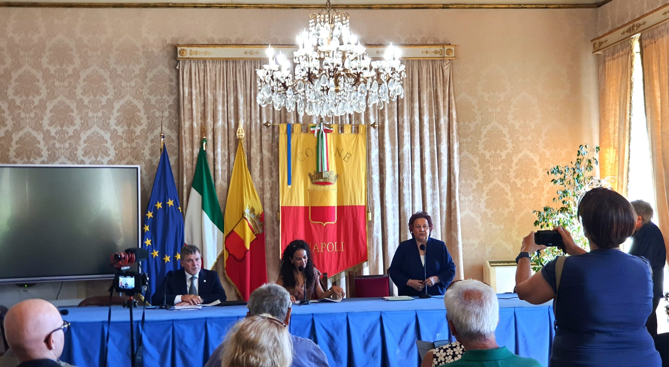 Napoli Incontra il Mondo