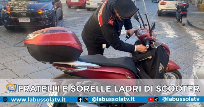 Coppie di fratelli e sorelle ladri di scooter