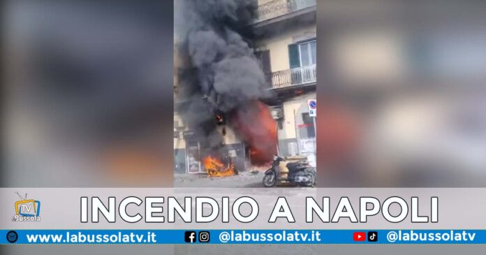 INCENDIO NAPOLI RIVIERA DI CHIAIA