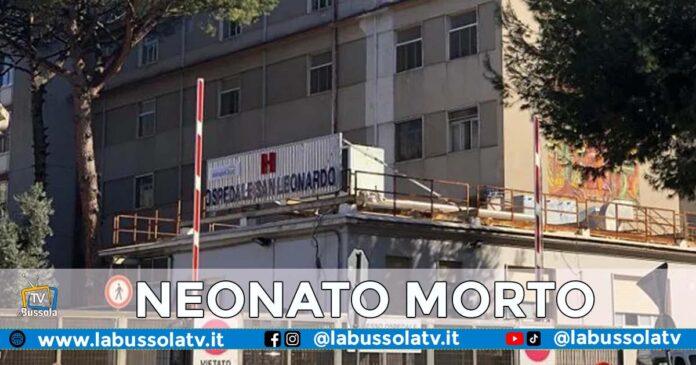 NEONATO MORTO CASTELLAMMARE DI STABIA