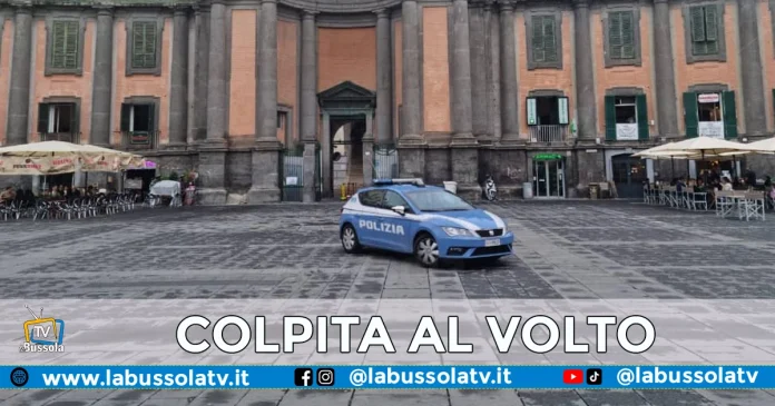 NAPOLI RAPINA PIAZZA DANTE