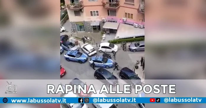 RAPINA UFFICIO POSTALE VIA CARAVAGGIO FUORIGROTTA NAPOLI