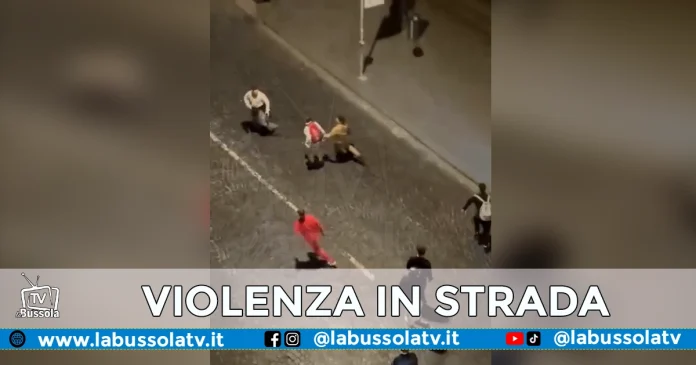 VIOLENZA STRADA NAPOLI BORRELLI