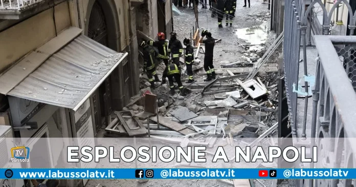 ESPLOSIONE NAPOLI VIA FORIA