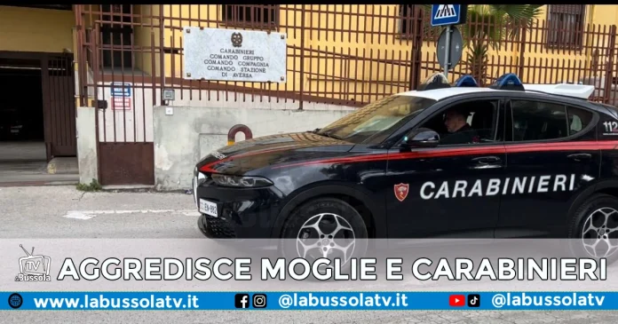 AGGREDISCE MOGLIE E CARABINIERI