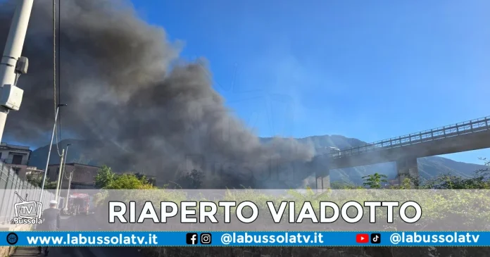 CASTELLAMMARE DI STABIA INCENDIO