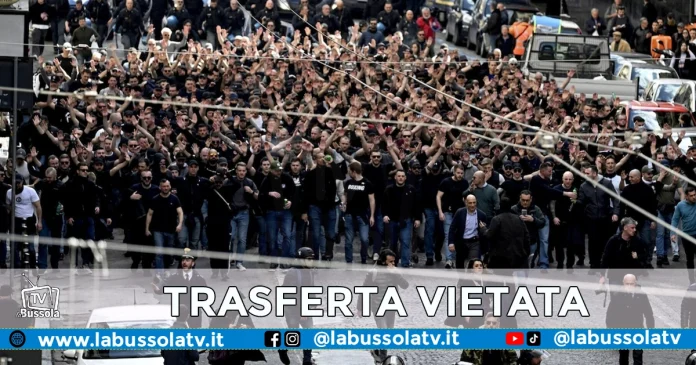 Tifosi Eintracht Francoforte a Napoli