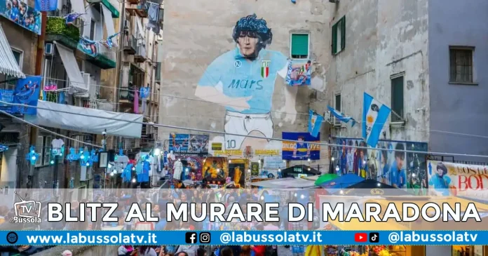 BLITZ MURALE MARADONA QUARTIERI SPAGNOLI