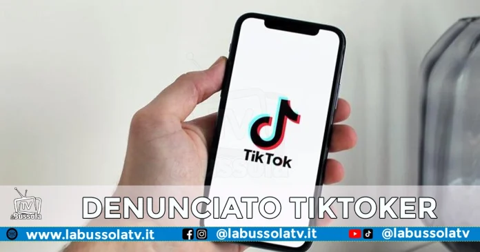 TIKTOKER SCUOLA DENUNCIATO