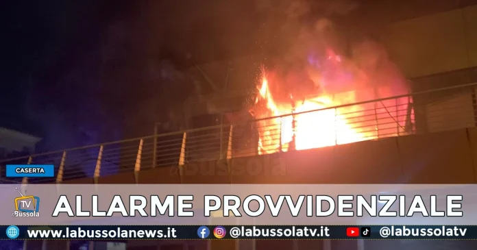 CASERTA INCENDIO VIA ARENA