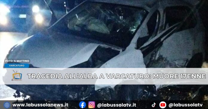 Tragedia all’alba a Varcaturo 17enne perde la vita in schianto tra due auto. Feriti una 26enne e un 18enne (1)