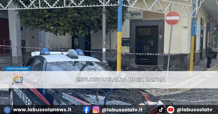 Frattaminore ladri fanno esplodere bancomat alla bper banca in piazza atella, bottino da quantificare