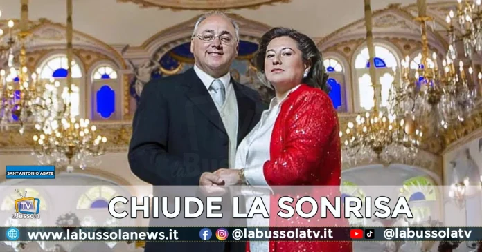 LA SONRISA CASTELLO DELLE CERIMONIE CHIUSURA DEFINITIVA