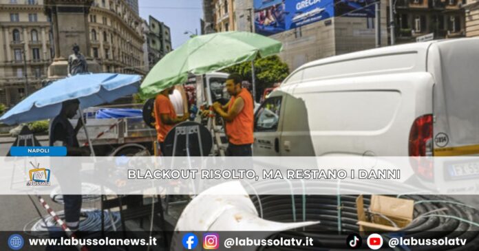 Napoli, il blackout a Piazza Municipio è stato risolto, ma registrate perdite per 100mila euro per i commercianti