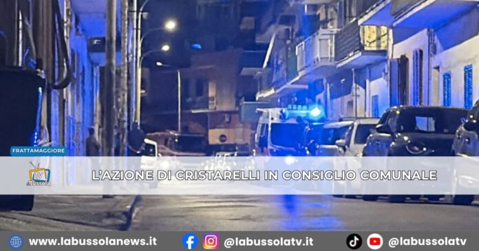 Non risponde da ore, scatta l'allarme, i vigili del fuoco sfondano la porta uomo trovato morto in casa a Frattamaggiore