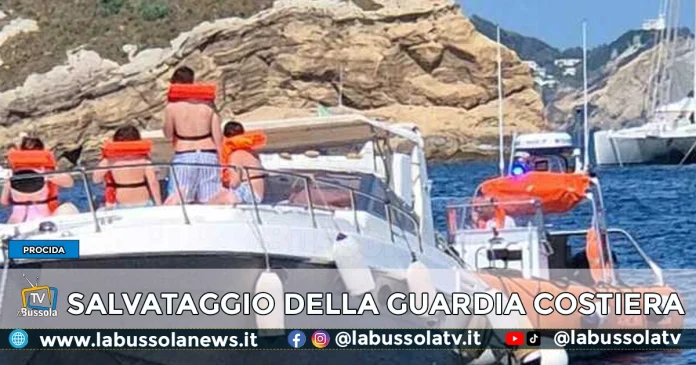 PROCIDA SALVATAGGIO GUARDIA COSTIERA