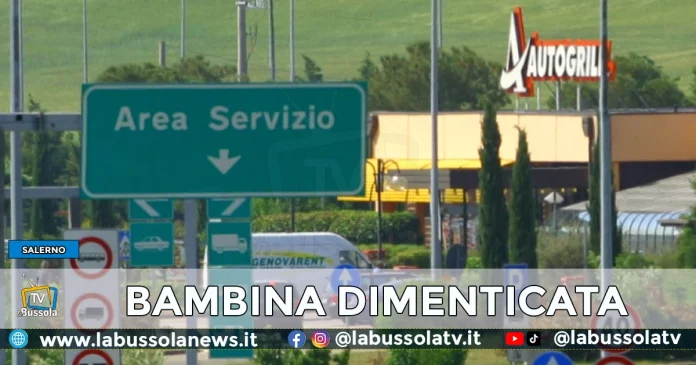SALERNO BAMBINA DIMENTICATA AUTOGRILL