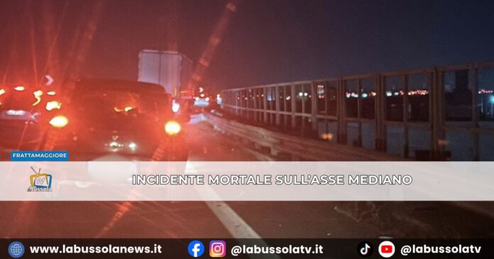 Tragedia sull'Asse Mediano a Frattamaggiore morta in un incidente una donna 30enne, il compagno in ospedale.