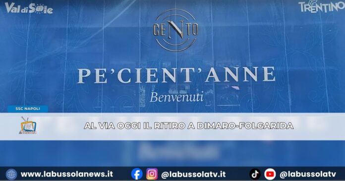 Calcio Napoli in ritiro a Dimaro in Trentino, grande folla attende l'arrivo