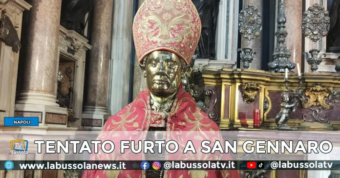FURTO MITRA SAN GENNARO