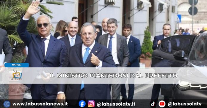 Il Ministro dell'Interno Piantedosi dal Prefetto Di Bari a Napoli “Qui non siamo in emergenza acuta”