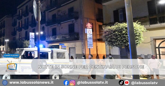 Campi Flegrei, notte fuori casa per centinaia di persone 'Conviviamo da anni con il bradisismo ma la scossa di ieri è stata tremenda'