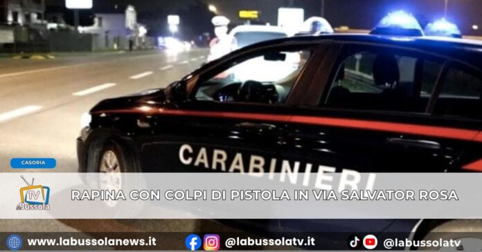 Casoria, tentata rapina ai danni di un’automobilista la vittima tenta la fuga, esplosi colpi d’arma da fuoco