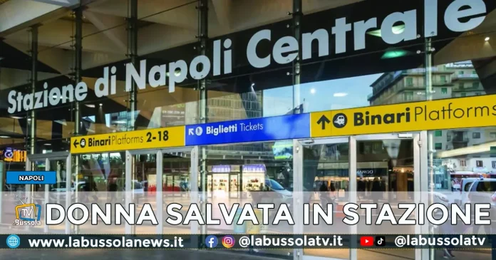 Donna Soffocare Stazione Napoli