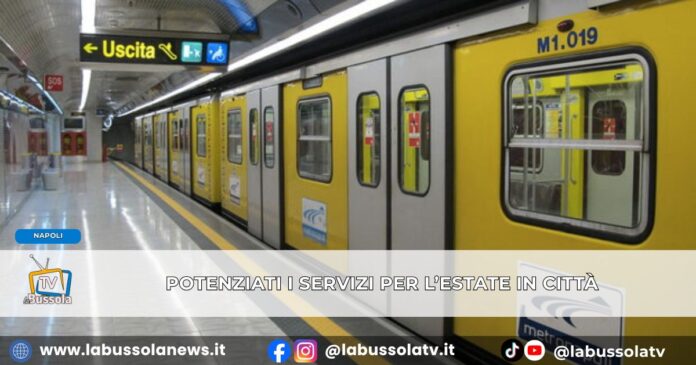 NAPOLI. COMUNE SERVIZI POTENZIATI AD AGOSTO PER CITTADINI E TURISTI MA È STOP A PROLUNGAMENTI METRO, CHIUSE TRE STAZIONI LINEA 1