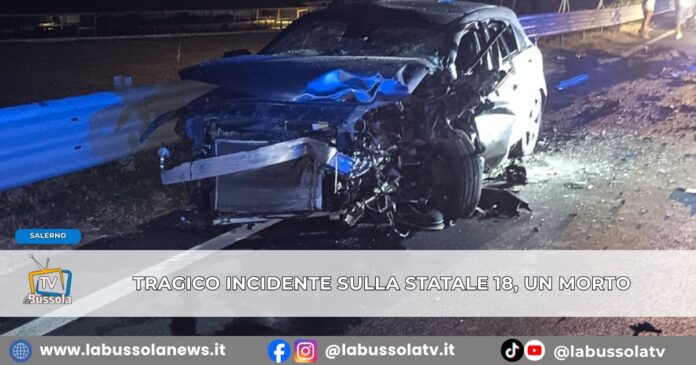 Tragico incidente sulla SS18 in Campania frontale tra auto e moto, morto un 33enne. Tre feriti