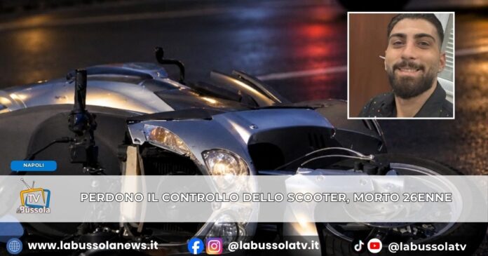 Fuggono in scooter dopo una presunta tentata rapina, uno di loro cade e muore. tragedia tra Casoria e Secondigliano