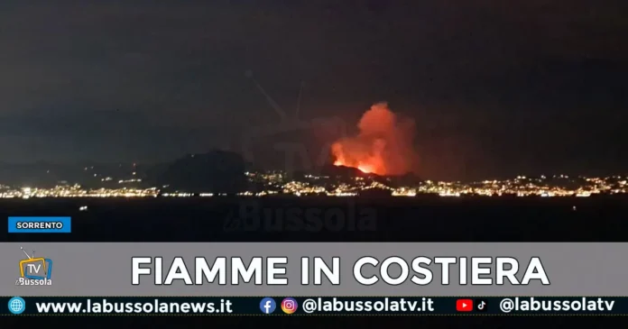 INCENDI COSTIERA SORRENTINA SORRENTO VICO EQUENSE POSITANO